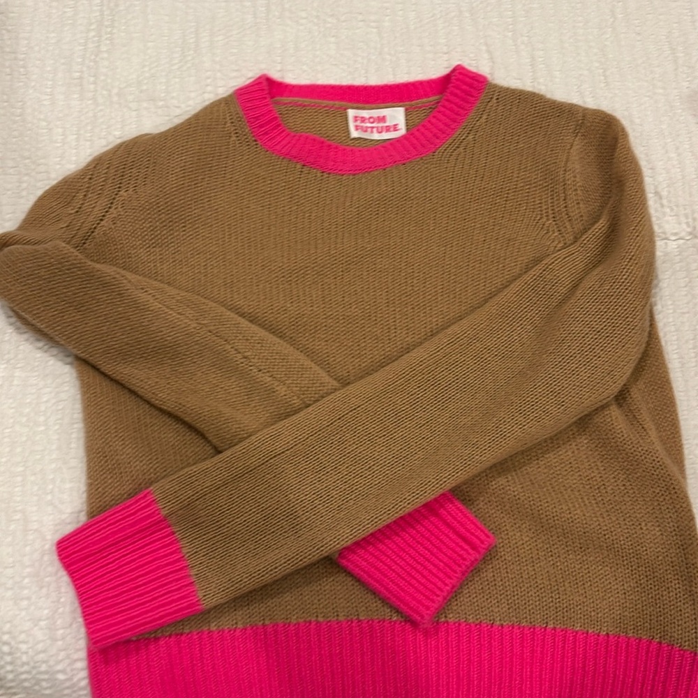 Tan sweater with pink border